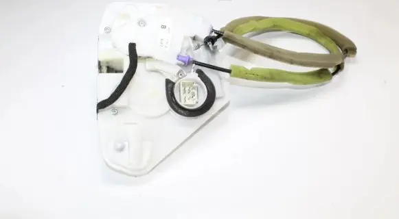 Mazda 3 II Front door lock