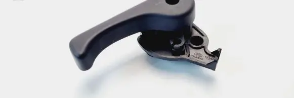 Hyundai Tucson TL Engine bonnet (hood) release handle