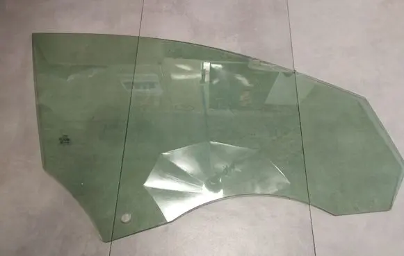 Audi A5 Sportback 8TA Front door window glass four-door 43R00082 A011404