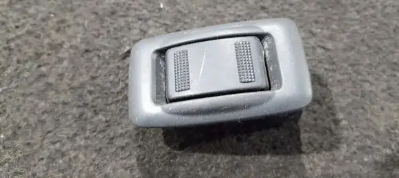 Mazda 626 Electric window control switch GE4T6638065 0467D4