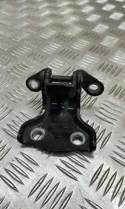 Chevrolet Captiva Rear door upper hinge 
