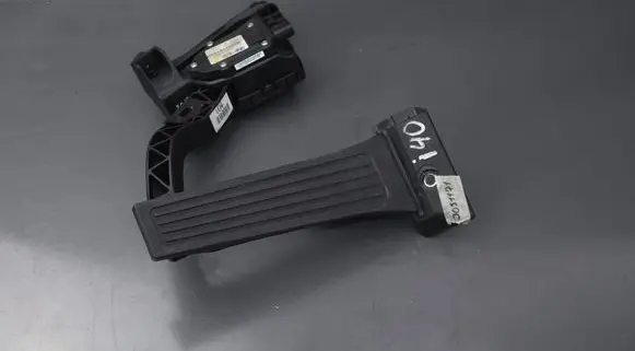 Hyundai i40 Accelerator throttle pedal HDJ0027C3Z910 327272T900 327263Z900
