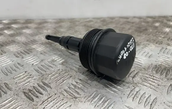 Mercedes-Benz Vito Viano W639 Oil filter cover A6111800010