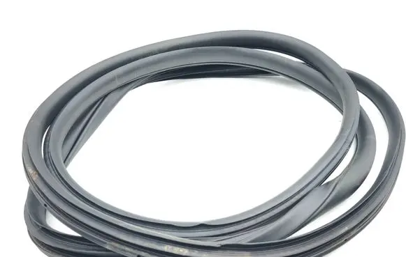 Honda CR-V Rubber seal rear door 