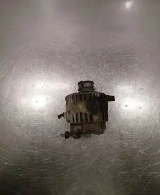 Hyundai i30 Generator/alternator 373002A600 TG12C090 2607316D