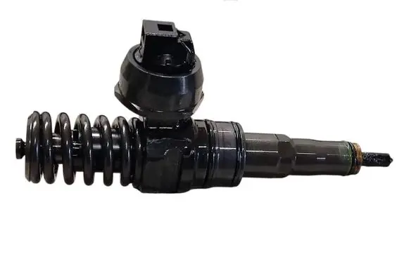 Volkswagen Caddy Fuel injector 038130073BN 0414720313