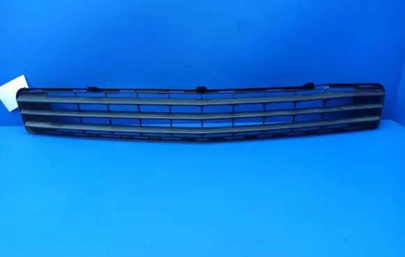 Mercedes-Benz C W204 Front bumper lower grill A2048850023 11279981 240000010