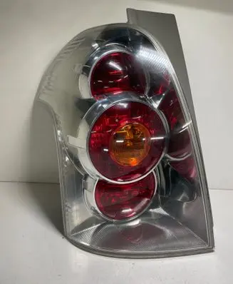 Toyota Corolla Verso AR10 Rear/tail lights 0000010202 0F01 E410173