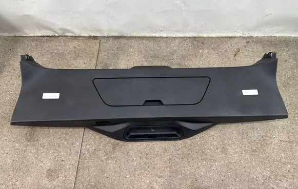BMW X7 G07 Tailgate trim 7442975 7441808