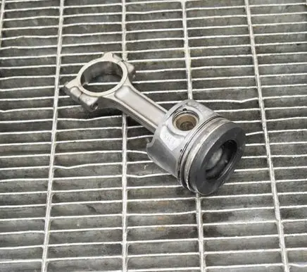 Renault Clio IV Piston 7701475074 120A18001R