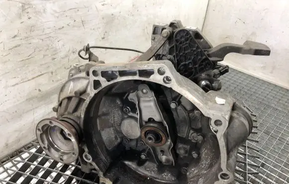Volkswagen PASSAT CC Manual 5 speed gearbox KVT