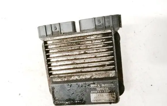 Toyota Avensis T250 Fuel injection control unit/module 8987120050