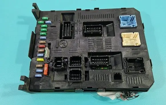 Citroen C5 Central body control module 9661940480 IMPRK1488473