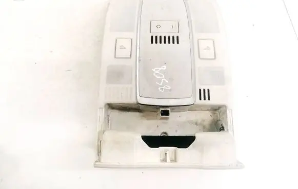 Audi A6 S6 C6 4F Front seat light 1822