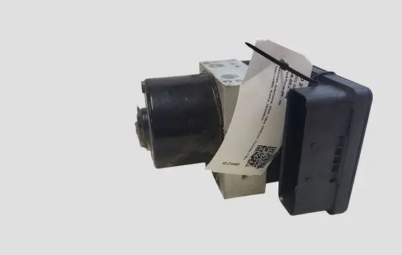 Ford Focus ABS Pump 8M512C405CA 10020604004 10096001363