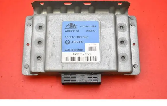 BMW 3 E36 Engine control unit/module ECU 1163090