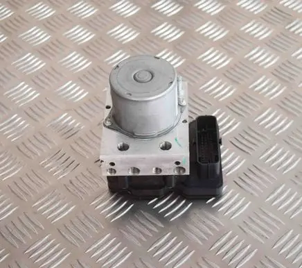 Tesla Model 3 ABS Pump 104474500B 110354100A
