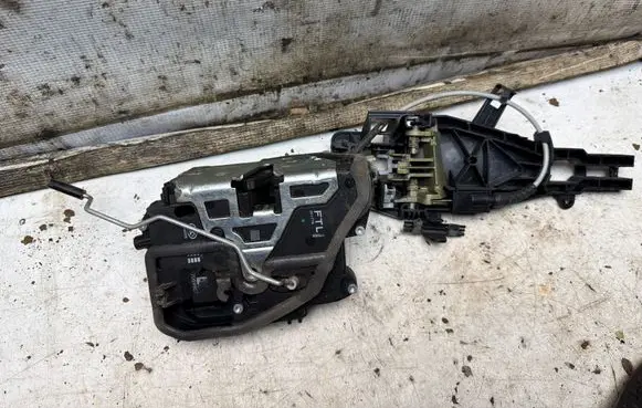 BMW 3 E90 E91 Rear door lock A048315