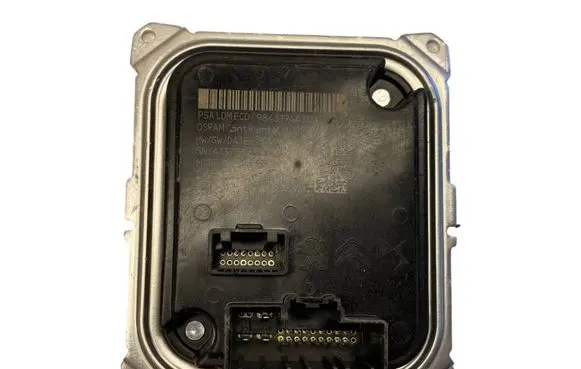 Citroen DS4 LED ballast control module 984319448001 L101444160027