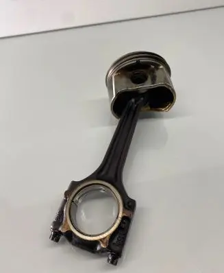Volkswagen Golf V Piston with connecting rod 050D BGU