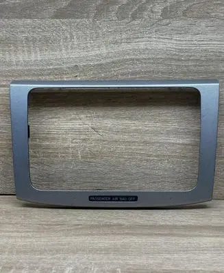 Volkswagen PASSAT B6 Radio/GPS head unit trim 3C0858069M 318410100 3C0919234