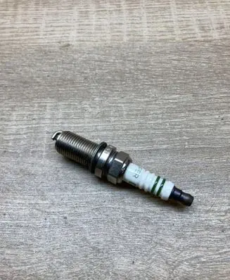 Nissan 240ZX, 280ZX, 300ZX Spark plug Boschsuper