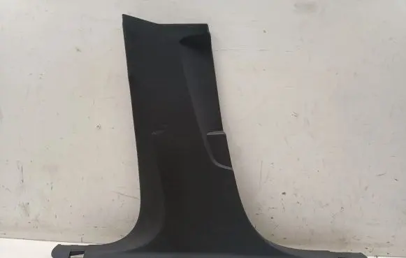 (B) pillar trim (bottom)
