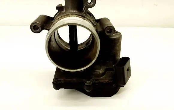 Volkswagen Sharan Throttle valve 03L128063R