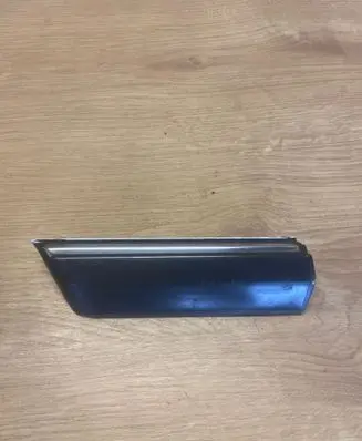 BMW 5 E28 Fender trim (molding) 1871097