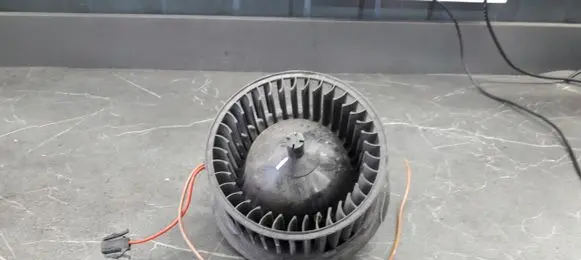 Volkswagen Polo II 86C 2F Heater fan/blower