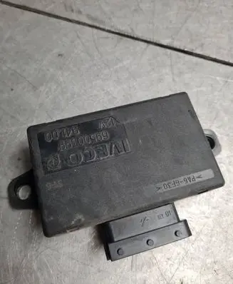 Iveco Daily 35.8 - 9 Door central lock control unit/module 69500399 94100