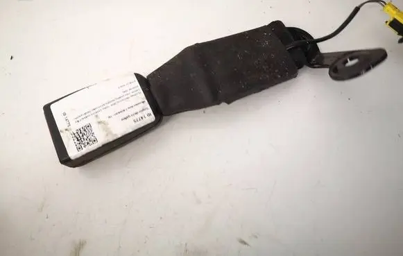 Mercedes-Benz C AMG W204 Rear seatbelt buckle A2048602669 34043152