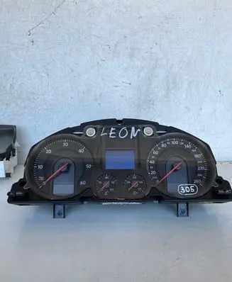 Volkswagen PASSAT B6 Speedometer (instrument cluster) 3C0920860N V0002000