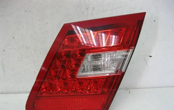 Mercedes-Benz E W212 Tailgate rear/tail lights A2128200864