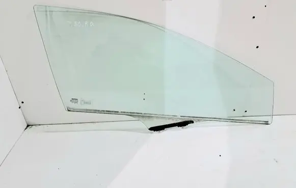Honda Civic Front door window glass four-door