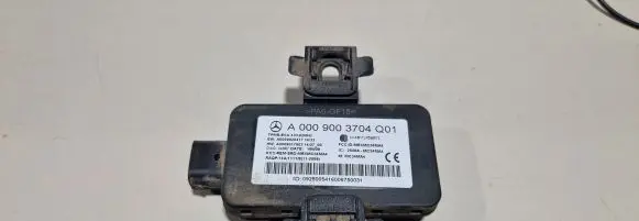 Mercedes-Benz A W176 Tire pressure sensor A0009003704Q01