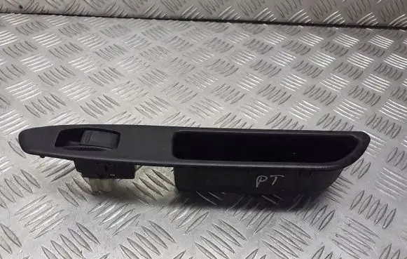 Subaru Forester SG Quarter vent window switch 