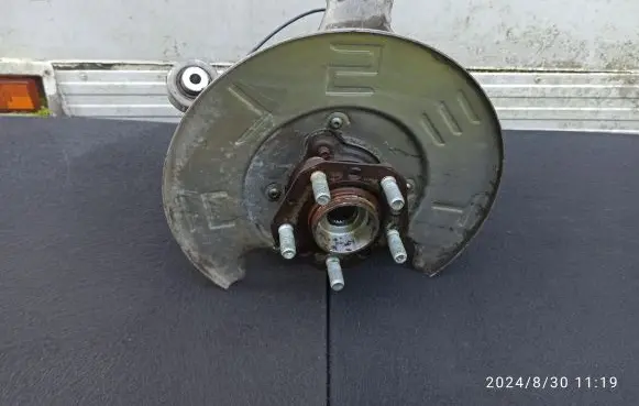 Tesla Model Y Rear wheel hub 118841100F