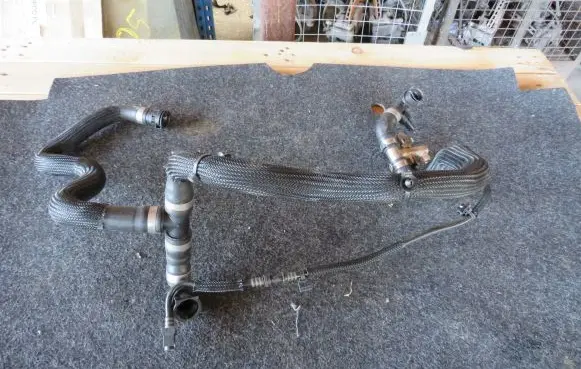Renault Espace V (RFC) Engine coolant pipe/hose 215010250R