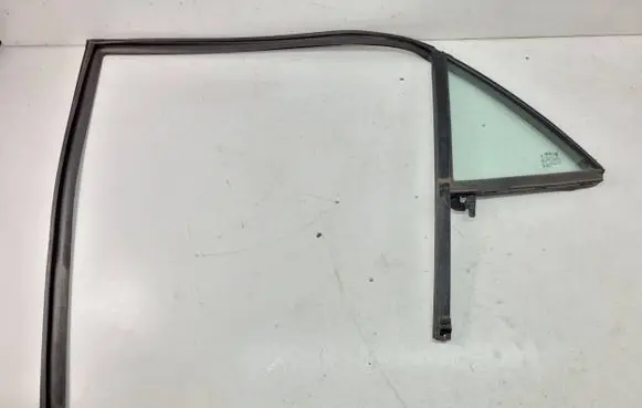 KIA Rio Rear door window glass