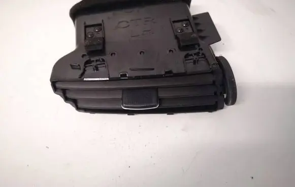 Nissan X-Trail T32 Dashboard side air vent grill/cover trim 687504CE0A 687504BA0A
