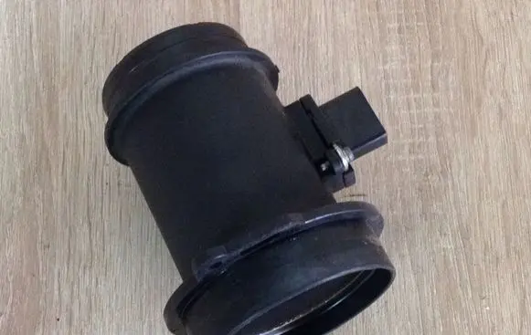 Audi A6 S6 C6 4F Mass air flow meter 059906461K