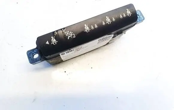 Nissan Qashqai+2 Passenger airbag on/off switch p10075a7710000