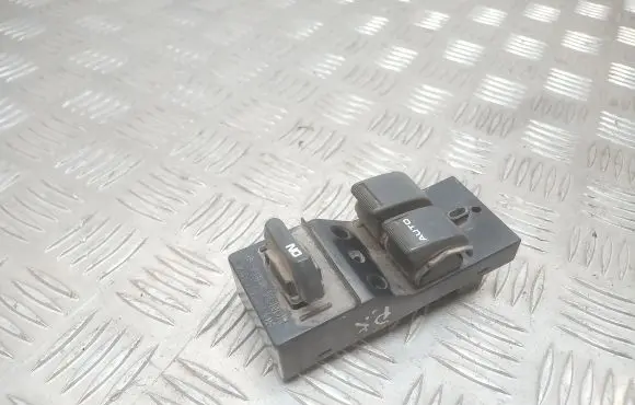 Honda Civic Electric window control switch S03LM15845