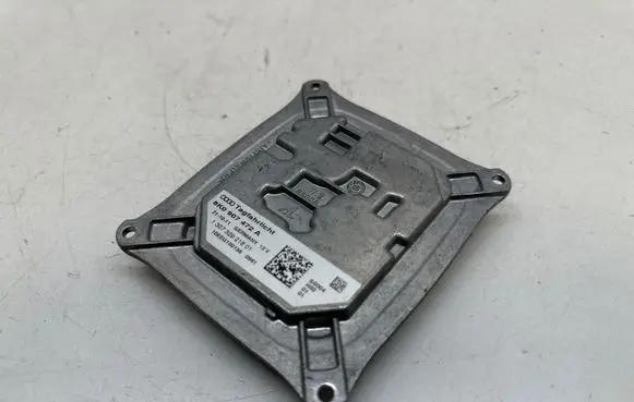 Audi A4 S4 B8 8K Headlight ballast module Xenon 8K0907472A