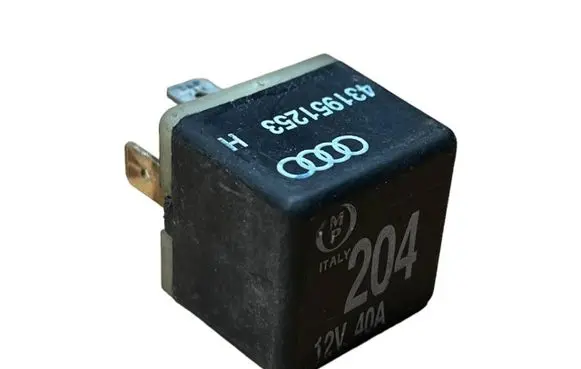 Audi TT Mk1 Other relay 431951253H
