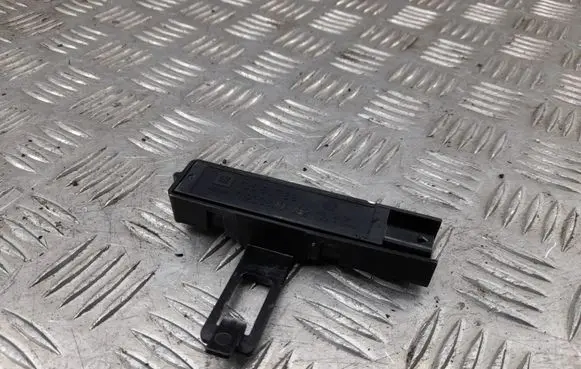 Cadillac CTS Keyless (KESSY) go control unit/module 13580789