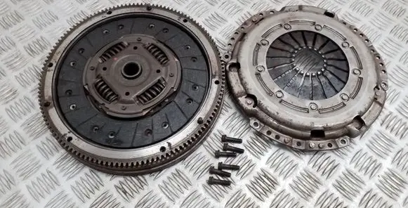 Skoda Octavia Mk3 (5E) Clutch set kit 04L141025F 04L141031 04L105273