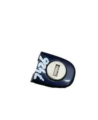 Volkswagen PASSAT B5 Front door lock (next to the handle) 1J0837167
