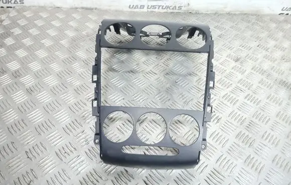 Mazda CX-7 Climate control/heater control trim EH4555210